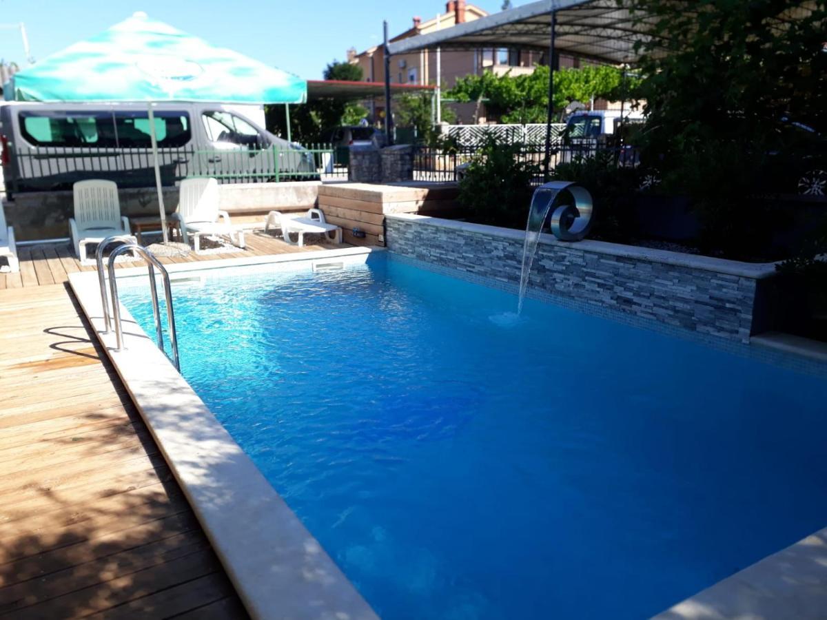 Relax Pula Exterior foto